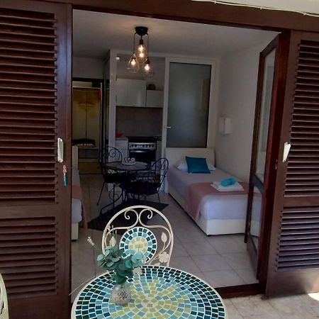 Apartmani Jessica Novalja Exterior foto